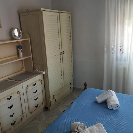 Elli 2 Apartment *